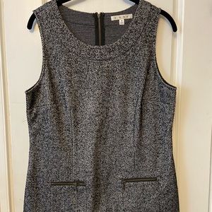 CAbi black speckle cece shell top, M